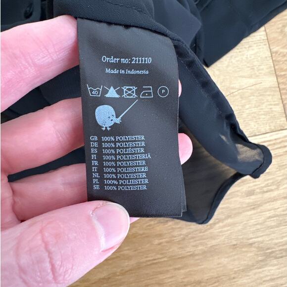 MONKL - Floral Sleeve Sheer Button front Blouse in Black & Pink - Picture 4 of 5